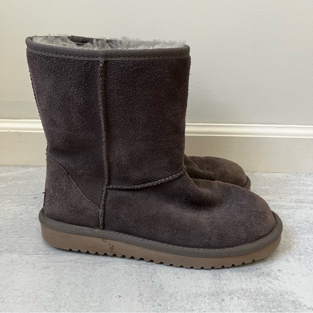 Koolaburra by UGG Calf Boots Grey 7